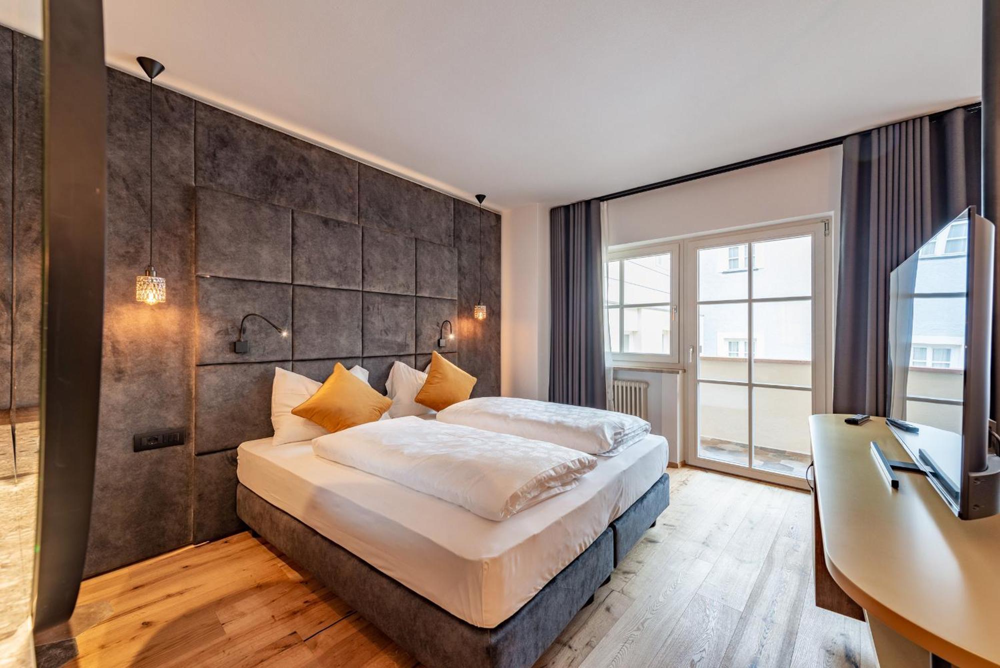 Hotel Goldene Traube Termeno Dış mekan fotoğraf